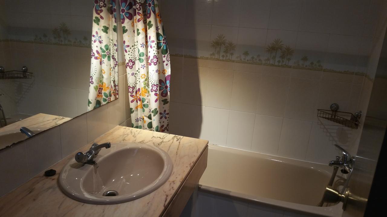 Apartamentos Versailles Villafortuny Kültér fotó